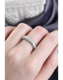 Gümüş Renk Ayarlamalı Burgu Kadın Yüzük