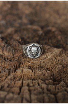 Ayarlanabilir Kuru Kafa Tasarımlı Erkek Yüzük