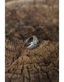 Ayarlanabilir Kuru Kafa Tasarımlı Erkek Yüzük