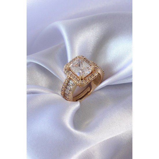 Gold Renk Zirkon Taşlı Kadın Yüzük Gold Renk Zirkon Taşlı Kadın Yüzük