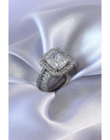 Gümüş Renk Zirkon Taşlı Kadın Yüzük