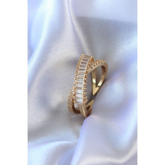 Gold Renk Zirkon Taşlı Pirinç Kadın Yüzük Gold Renk Zirkon Taşlı Pirinç Kadın Yüzük