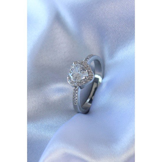 Gümüş Renk Kalp Zirkon Taşlı Charm Model Pirinç Kadın Yüzük Gümüş Renk Kalp Zirkon Taşlı Charm Model Pirinç Kadın Yüzük