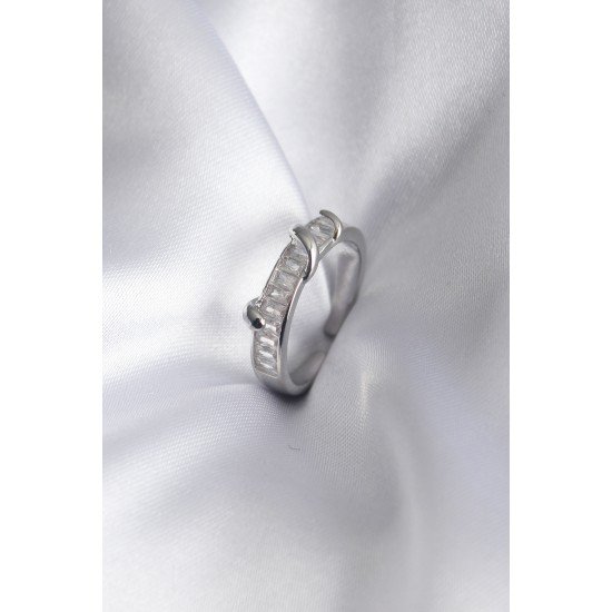 Pirinç Gümüş Renk Su Yolu Zirkon Taşlı Kadın Yüzük Pirinç Gümüş Renk Su Yolu Zirkon Taşlı Kadın Yüzük