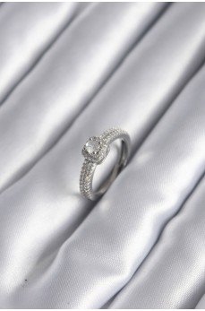 Pirinç Gümüş Renk Zirkon Taşlı Kadın Yüzük