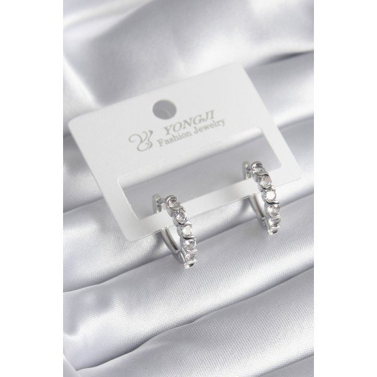 Pirinç Gümüş Renk Zirkon Taşlı Halka Model Kadın Küpe Pirinç Gümüş Renk Zirkon Taşlı Halka Model Kadın Küpe