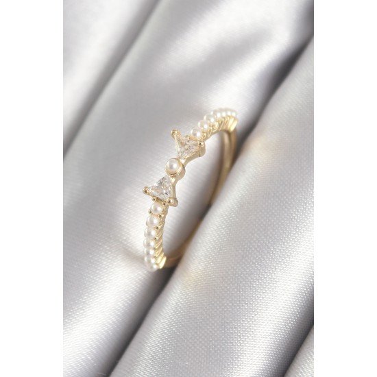 Pirinç Gold Renk Zirkon Taşlı Kurdele İnci Detay Kadın Yüzük Pirinç Gold Renk Zirkon Taşlı Kurdele İnci Detay Kadın Yüzük