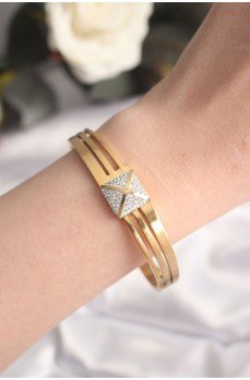 316L Çelik Zirkon Taşlı Gold Renk Kadın Kelepçe Bilezik 316L Çelik Zirkon Taşlı Gold Renk Kadın Kelepçe Bilezik