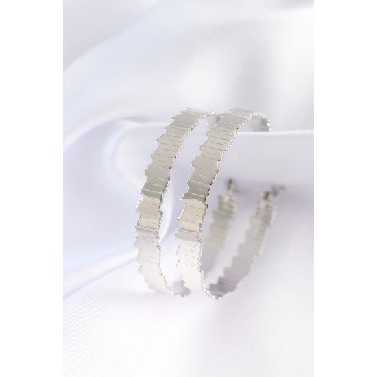 Pirinç Gümüş Renk Tırtıklı Halka Küpe Pirinç Gümüş Renk Tırtıklı Halka Küpe