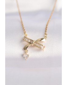 316L Çelik Zincir Altın Renk Zirkon Taşlı Kalp Detay Fiyonk Kolye