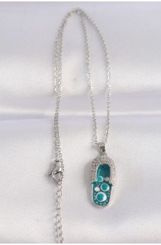 316L Çelik Zincir Zirkon Taşlı Gümüş Renk Nazarlı Terlik Tasarımlı Kolye 316L Çelik Zincir Zirkon Taşlı Gümüş Renk Nazarlı Terlik Tasarımlı Kolye