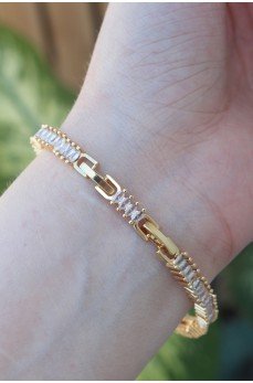 Vip Seri Pirinç Pembe Zirkon Taşlı Gold Renk Baget Model Bileklik Vip Seri Pirinç Pembe Zirkon Taşlı Gold Renk Baget Model Bileklik