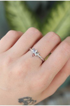 Pirinç Gümüş Renk Ayarlanabilir Renkli Zirkon Taşlı Yusufçuk Yüzük