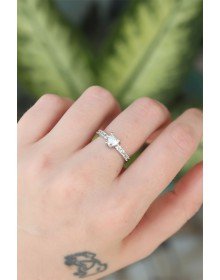 Pirinç Gümüş Renk Ayarlanabilir Zirkon Taşlı Minimal Kalp Yüzük