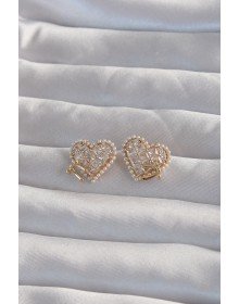 Pirinç Gold Renk Fiyonk Detay İncili Zirkon Taşlı Kalp Küpe