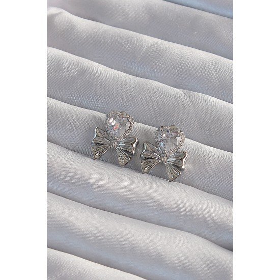 Pirinç Gümüş Renk Zirkon Taşlı Kalp Model Fiyonk Küpe Pirinç Gümüş Renk Zirkon Taşlı Kalp Model Fiyonk Küpe