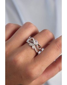 Pirinç Ayarlamalı Gümüş Renk Zirkon Taşlı 2li Görünüm Fiyonk Yüzük