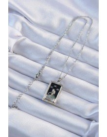 316L Çelik Zincir Gümüş Renk Zirkon Taşlı Siyah Mineli Kız Figürlü Tarot Kolye