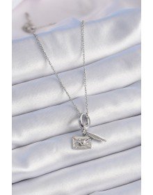 316L Çelik Gümüş Renk Kalp Detay Mektup Figür Charm Model Kadın Kolye