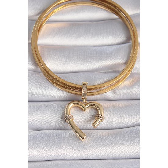 Pirinç Gold Renk Zirkon Taş Detaylı Kalp Figür Ajda Charm Pirinç Gold Renk Zirkon Taş Detaylı Kalp Figür Ajda Charm