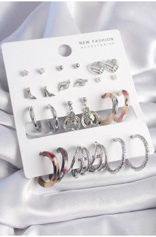 Pirinç Gümüş Renk Zirkon Taş Detaylı 12 Çift Kadın Küpe