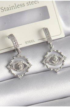 Pirinç Gümüş Renk Zirkon Taşlı Göz Model Kadın Küpe Pirinç Gümüş Renk Zirkon Taşlı Göz Model Kadın Küpe