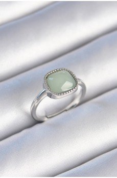 Pirinç Gümüş Renk Yeşil Kare Mineli Kadın Yüzük Pirinç Gümüş Renk Yeşil Kare Mineli Kadın Yüzük