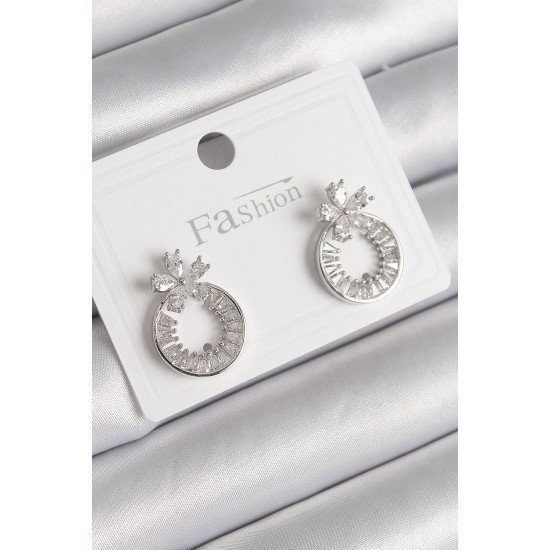 Pirinç Gümüş Renk Zirkon Taşlı Halka Model Çiçek Figür Kadın Küpe Pirinç Gümüş Renk Zirkon Taşlı Halka Model Çiçek Figür Kadın Küpe