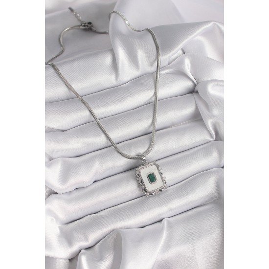 316L Çelik Gümüş Renk İtalyan Zincir Beyaz Sedefli Kare Portre Model Zümrüt Taş Detay Kadın Kolye 316L Çelik Gümüş Renk İtalyan Zincir Beyaz Sedefli Kare Portre Model Zümrüt Taş Detay Kadın Kolye