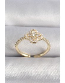 Pirinç Gold Renk Zirkon Taşlı Yonca Model İnci Detay Kadın Yüzük