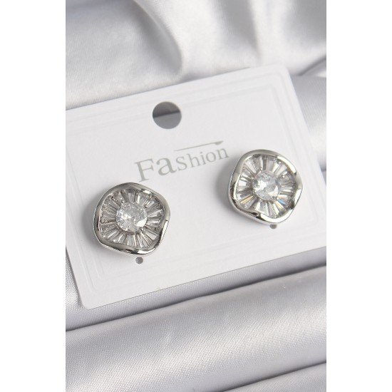 Pirinç Gümüş Renk Zirkon Taşlı Yonca Model Kadın Küpe Pirinç Gümüş Renk Zirkon Taşlı Yonca Model Kadın Küpe