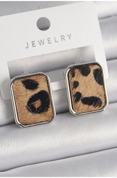 Pirinç Gümüş Renk Leopar Desenli Kare Model Kadın Küpe