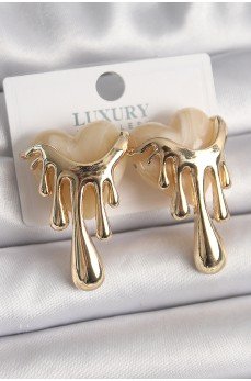 Pirinç Gold Renk Beyaz Sedefli Akan Kalp Model Kadın Küpe