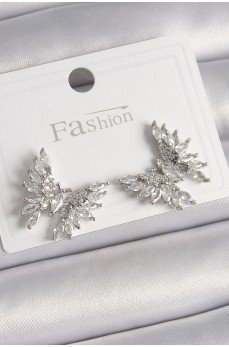 Pirinç Gümüş Renk Zirkon Taşlı Kelebek Model Kadın Küpe