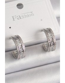 Pirinç Gümüş Renk Zirkon Taşlı İşleme Detay Halka Model Kadın Küpe