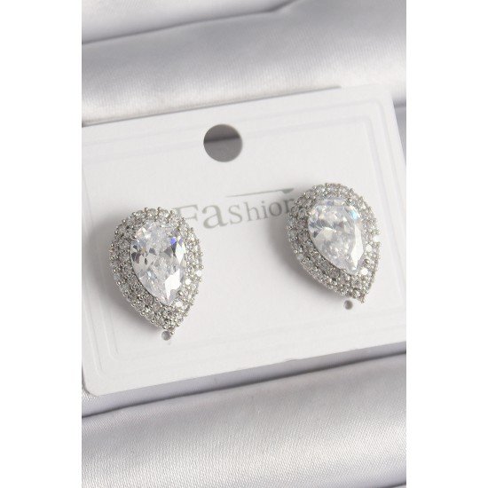 Pirinç Gümüş Renk Zirkon Taşlı Damla Model Kadın Küpe Pirinç Gümüş Renk Zirkon Taşlı Damla Model Kadın Küpe