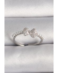 Pirinç Gümüş Renk Zirkon Taşlı Fiyonk İnci Detay Ayarlanabilir Yüzük