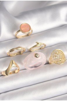 Pirinç Gold Renk Pembe Plastik Yüzük Model Daire Pembe Mine Yılan Detay 6'Lı Kadın Yüzük Seti
