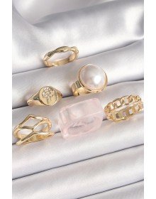 Pirinç Gold Renk Beyaz İncili Zincir Yüzük Figür İşleme Detay 6'Lı Kadın Yüzük Seti