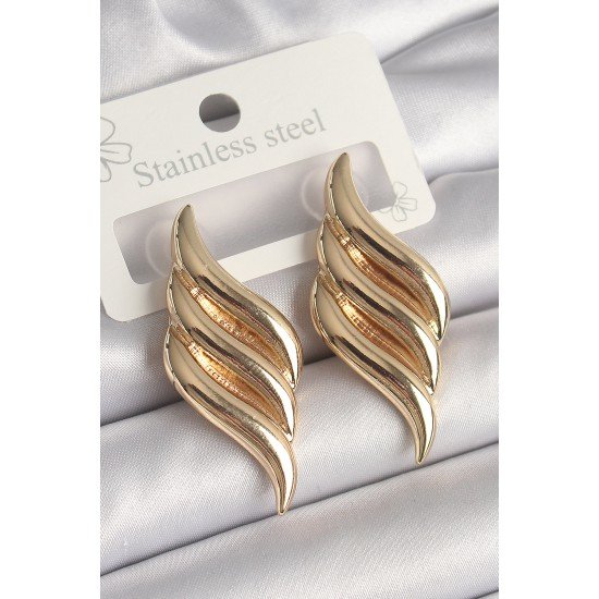 Pirinç Gold Renk 3 Sıra Dalga Model Kadın Küpe Pirinç Gold Renk 3 Sıra Dalga Model Kadın Küpe