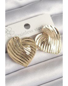 Pirinç Gold Renk İşlemeli Plaka Kalp Model Kadın Küpe