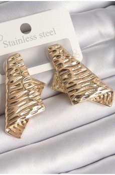 Pirinç Gold Renk İşleme Detaylı Katlanmış Kare Plaka Model Kadın Küpe