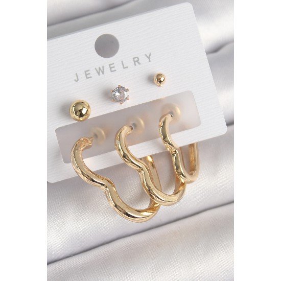 Pirinç Gold Renk Kalp Model Zirkon Taşlı Topçuk Detay Kadın Küpe Seti Pirinç Gold Renk Kalp Model Zirkon Taşlı Topçuk Detay Kadın Küpe Seti