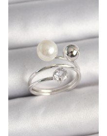 Pirinç Gümüş Renk Zirkon Taşlı Toplu İnci Model Kadın Yüzük