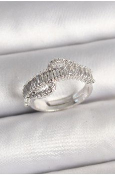 Pirinç Gümüş Renk Su Yolu Zirkon Taşlı Ayarlanabilir Model Kadın Yüzük Pirinç Gümüş Renk Su Yolu Zirkon Taşlı Ayarlanabilir Model Kadın Yüzük