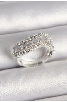 Pirinç Gümüş Renk Su Yolu Zirkon Dalga Model Ayarlanabilir Kadın Yüzük Pirinç Gümüş Renk Su Yolu Zirkon Dalga Model Ayarlanabilir Kadın Yüzük