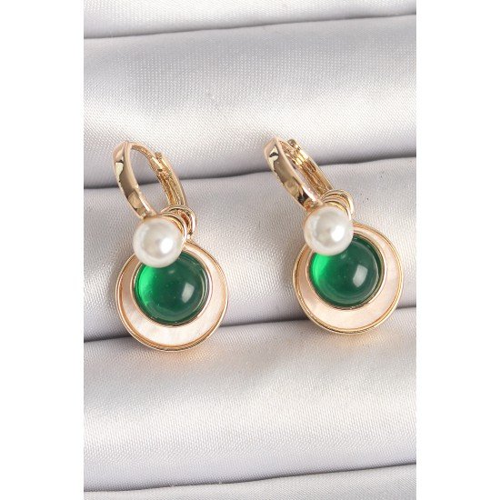 Pirinç Gold Renk Beyaz Yeşil Sallantı Mineli Kadın Küpe