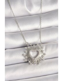 316L Çelik Gümüş Renk Zirkon Taşlı Kalp Model Kadın Kolye