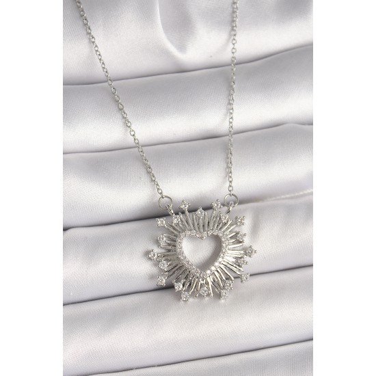 316L Çelik Gümüş Renk Zirkon Taşlı Kalp Model Kadın Kolye