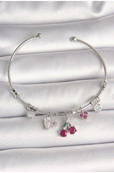Pirinç Gümüş Renk Sallantı Kiraz Figür Kalp Detay Charm Kadın Bileklik